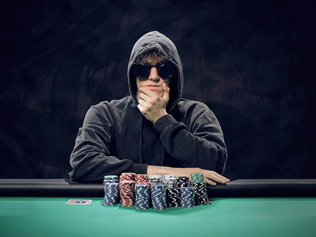 Тактика в покера – блъф